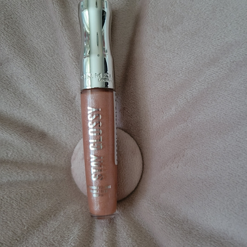 Stay Glossy Lip Gloss